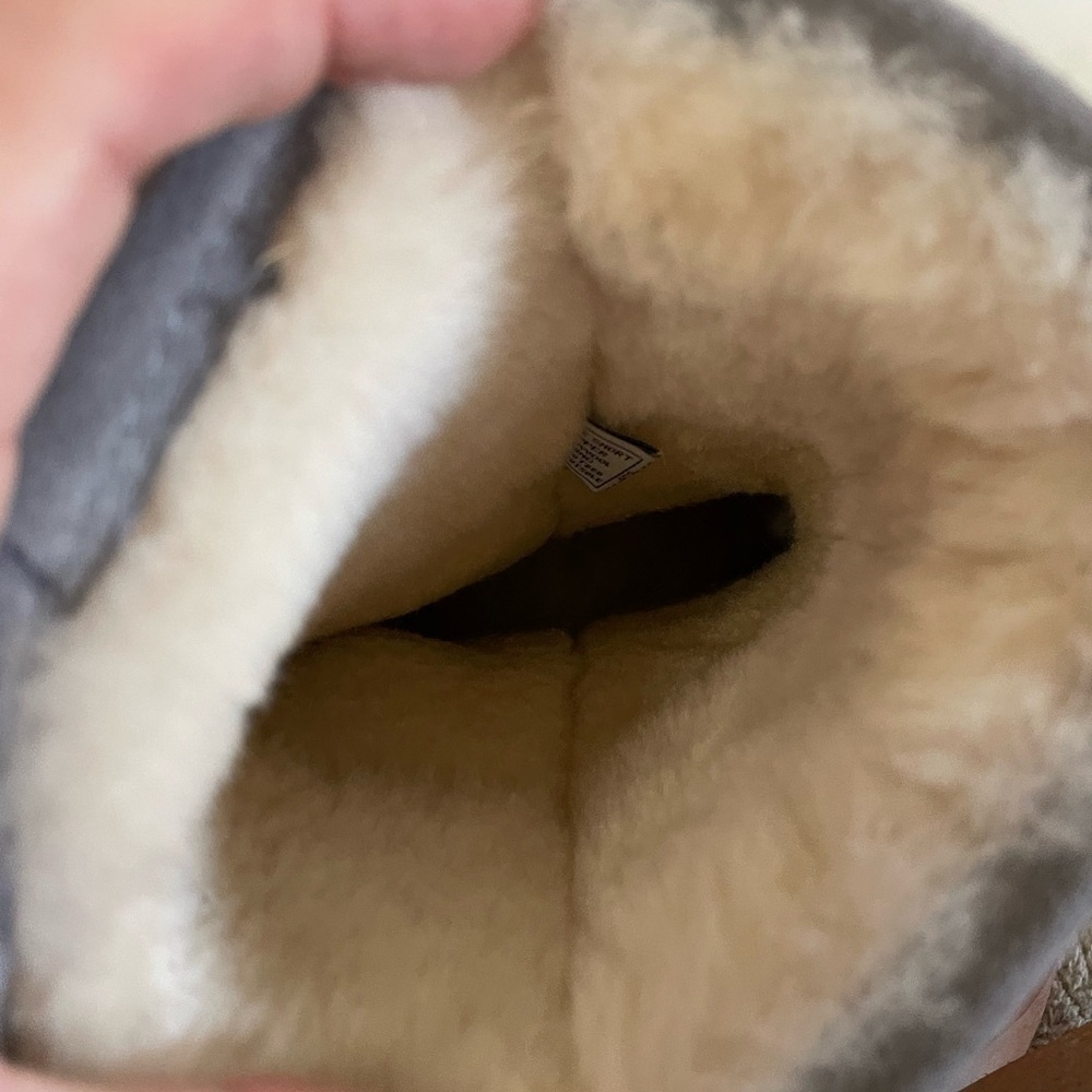 BearPaw, women’s size 10 gray sheepskin suede leather fleece line comfort boots - Picture 13 of 15